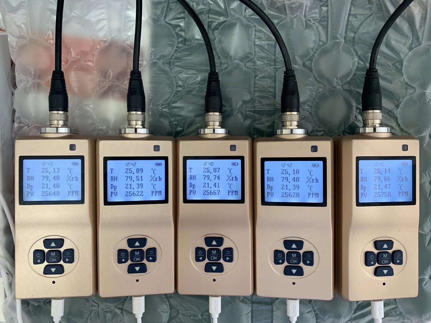 徽科特露點(diǎn)儀對(duì)露點(diǎn)（微水）的檢測？